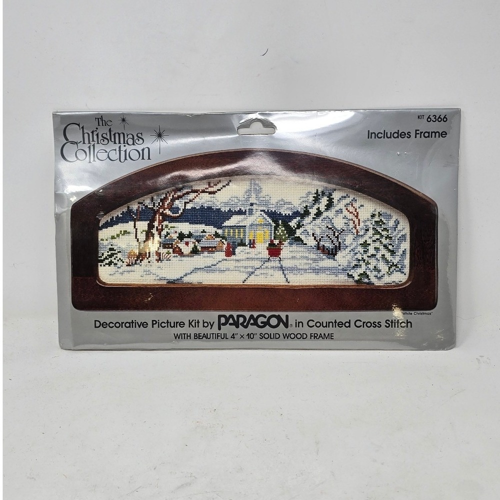 Vtg Paragon The Christmas Collection counted cross stitch 6366 kit w/wood frame